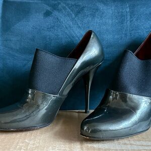 Elegant Miu Miu Black Stiletto Ankle Boots